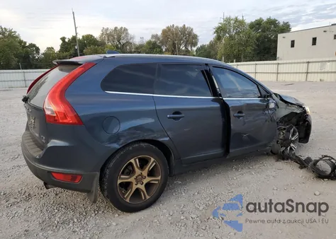 2011 Volvo Xc60 T6 z USA, uszkodzony, nr VIN YV4902DZ9B2150351